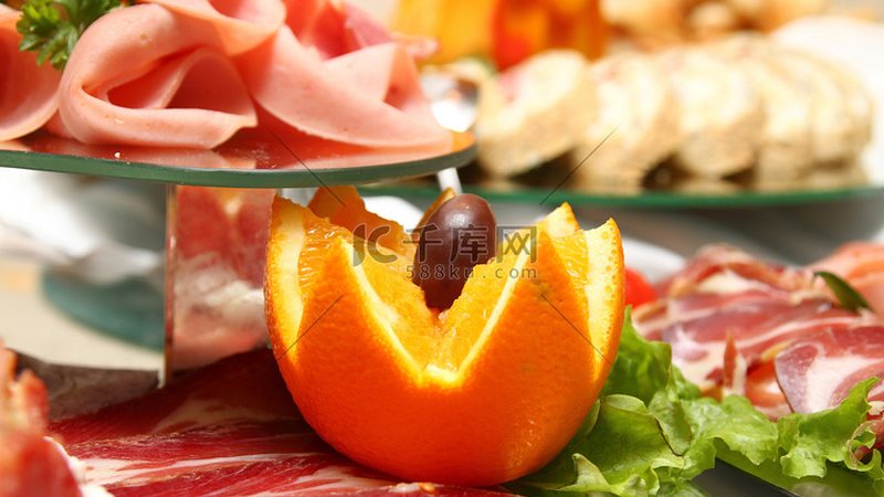 食品代加工与OEM：两种模式背后的差异解析