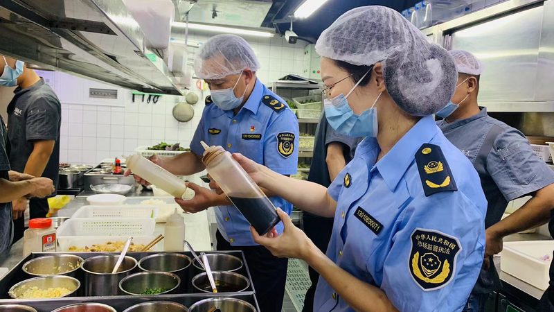 零食贴牌批发市场，选对渠道比压价更重要