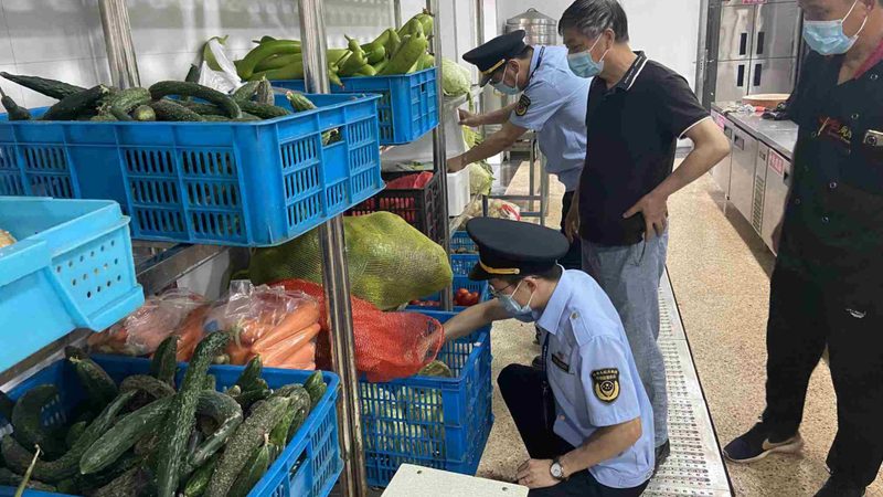 随着消费者对健康、个性化的追求，定制糖果市场将呈现以下发展趋势：