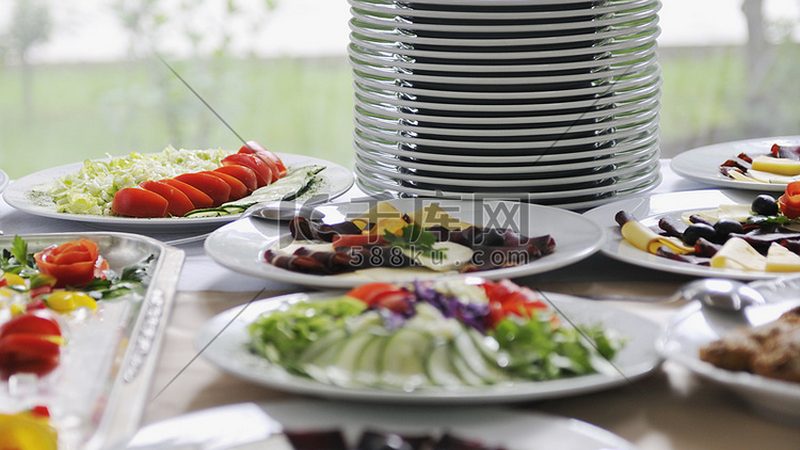 餐饮供应链公司运营步骤揭秘：从源头到餐桌的精准把控